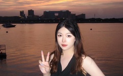 小妓女初次陪客睡觉视频